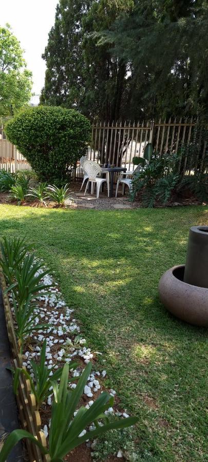 Atterbury Self Catering Studios بريتوريا المظهر الخارجي الصورة